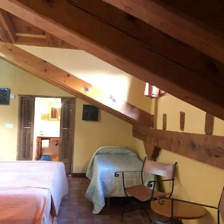 Lobiche Aparthotel *