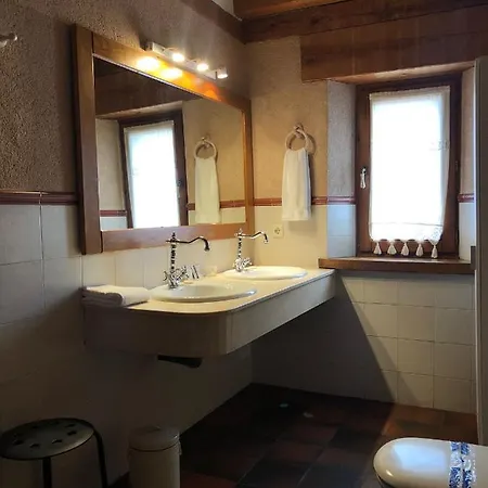 Lobiche 아파트호텔 4*