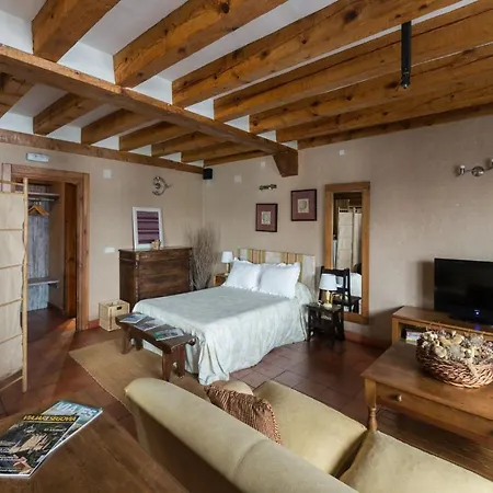 Aparthotel Lobiche *