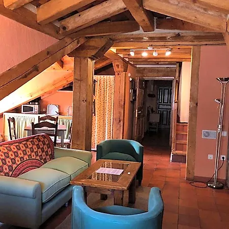 Lobiche Aparthotel