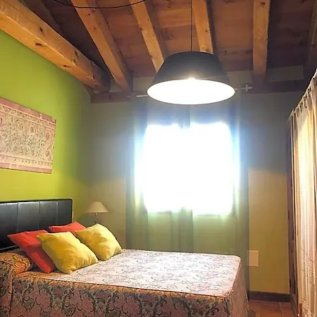 Lobiche Aparthotel 4*
