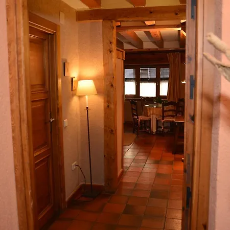 Lobiche 아파트호텔 4*