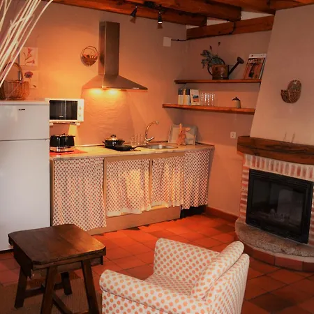 Aparthotel Lobiche Navafría