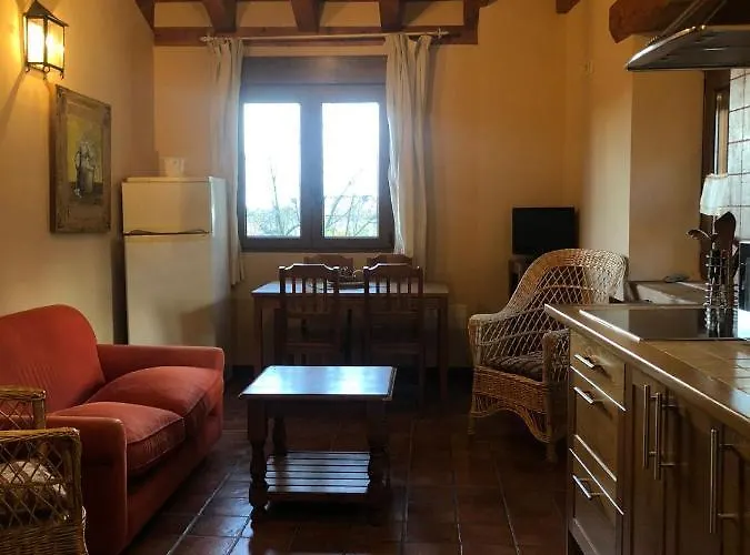 아파트호텔 Lobiche 4*